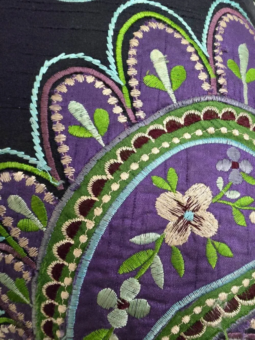 Pier 1 Decorative Paisley Print Throw Pillow Blue Green Purple Zipper EUC.